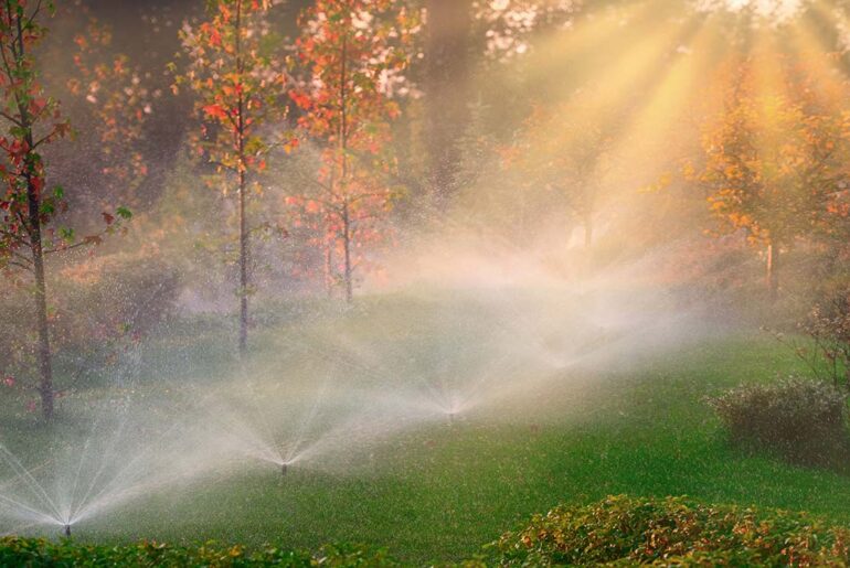 Is it better to run Lawn sprinklers at night or morning
